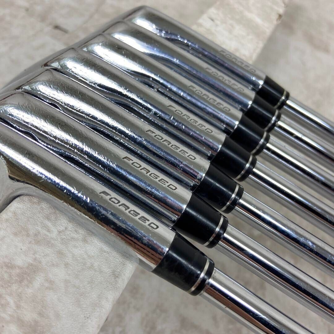 Nike Vr Pro Forged Iron Set 7pcs 4-Pw DG X100 Victory red Right Men's from Japan