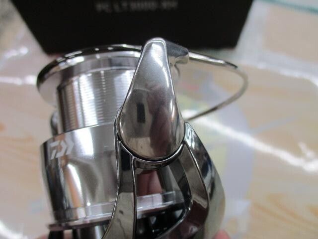 Daiwa 22 EXIST PC LT3000-XH Spinning Reel Gear Ratio 6.2:1 190g F/S from Japan