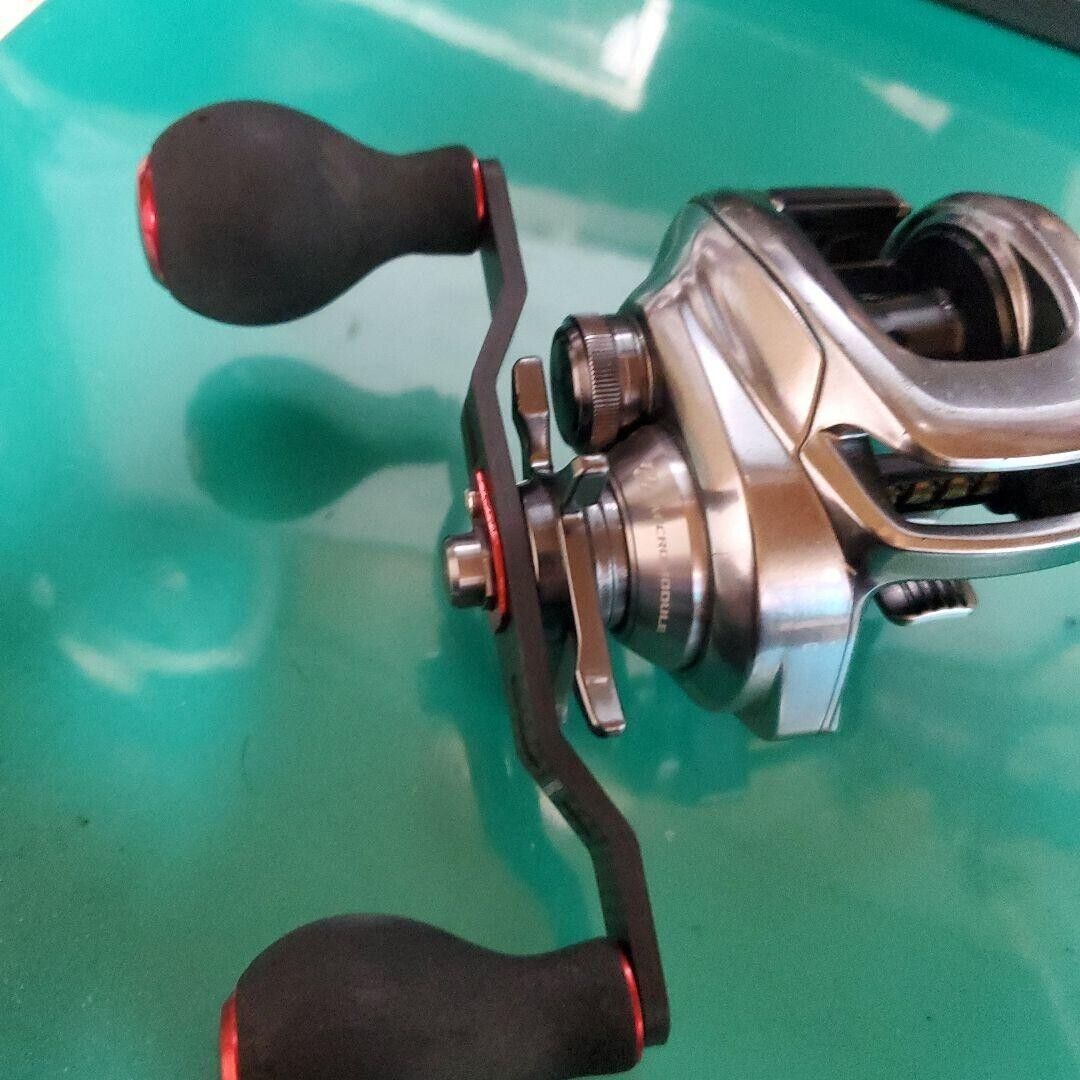 Shimano 18 Bantam MGL XG Right Baitcasting Reel Gear Ratio 8.1:1 F/S from Japan