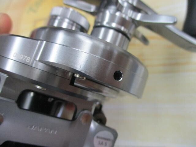 Shimano 19 Calcutta Conquest DC 200 Right Handed Bait Reel Gear 4.8:1 F/S Japan