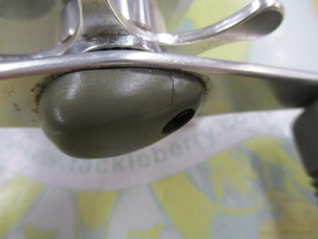 Shimano 92 Calcutta 200 Baitcasting Reel Gear Ratio 5.0:1 260g F/S from Japan