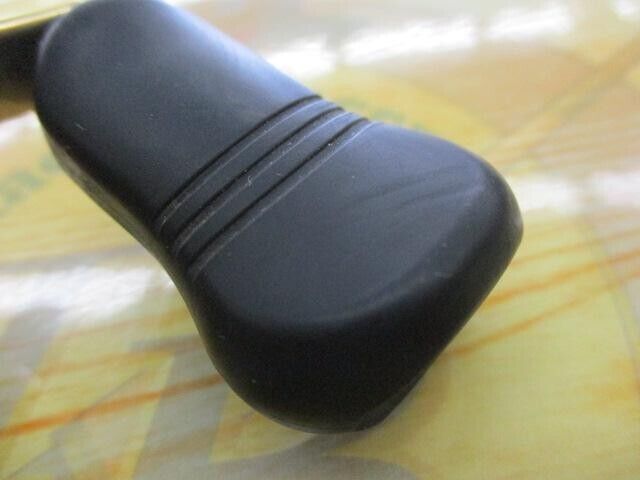 Shimano 15 CALCUTTA CONQUEST 300 Right Handle Baitcasting Reel F/S from Japan