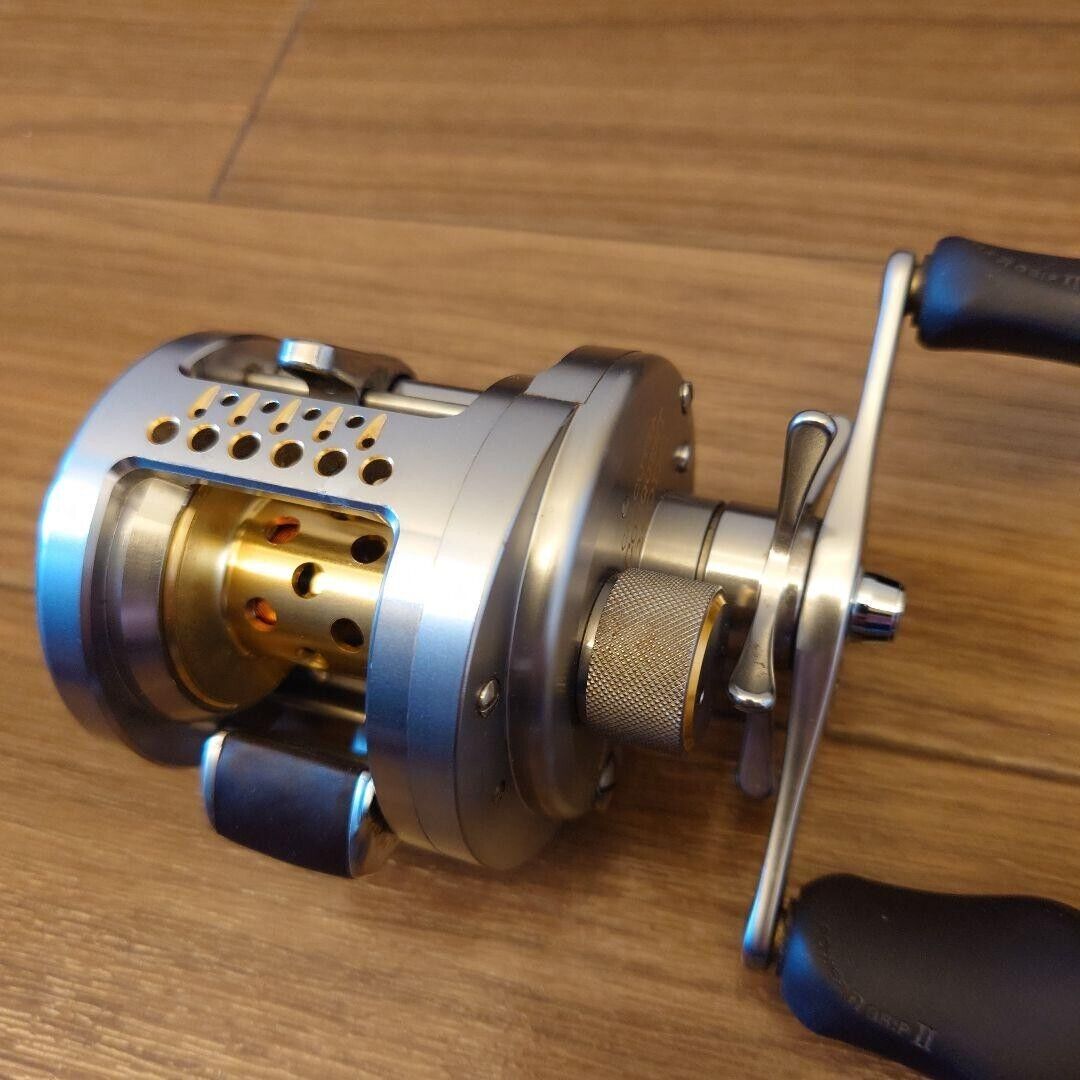 Shimano CALCUTTA CONQUEST 250DC Bait Casting Reel Gear Ratio 5.0:1 F/S from JPN