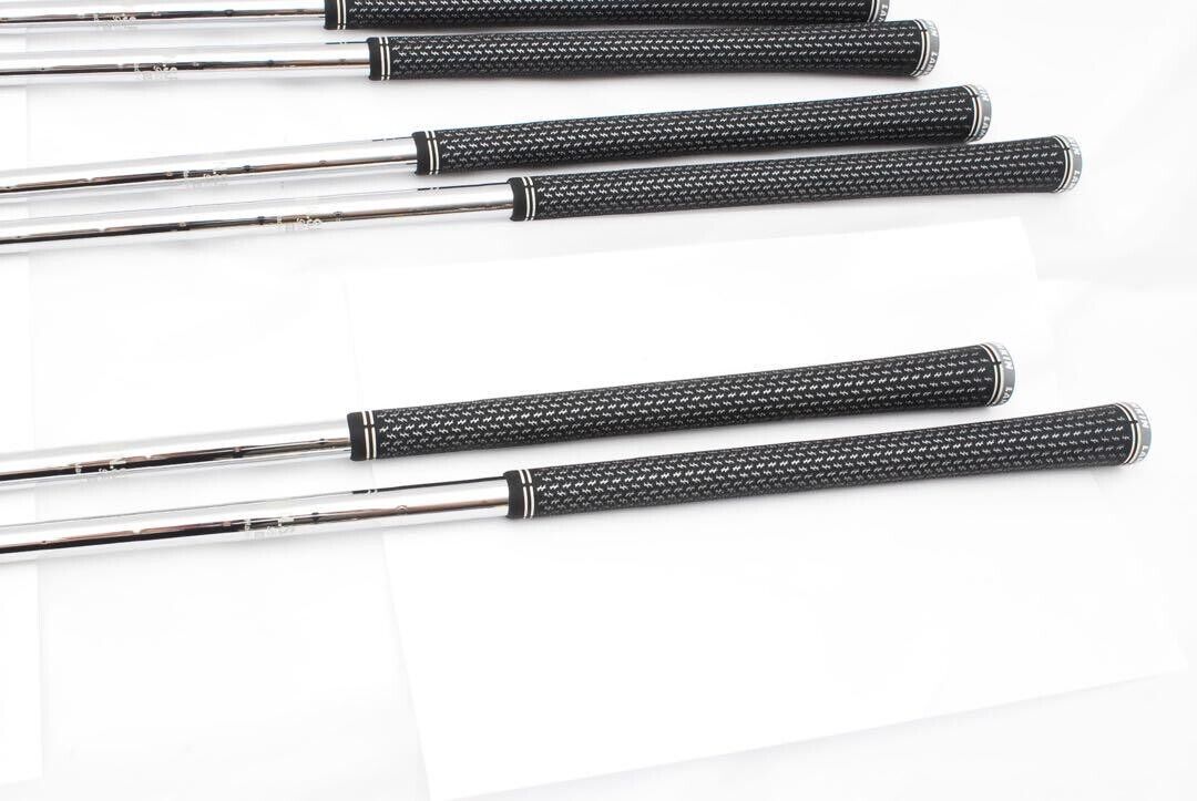 TaylorMade P7TW FORGED Iron Set 8pcs 3-PW Stiff NSPRO950 Right Tiger Woods Model