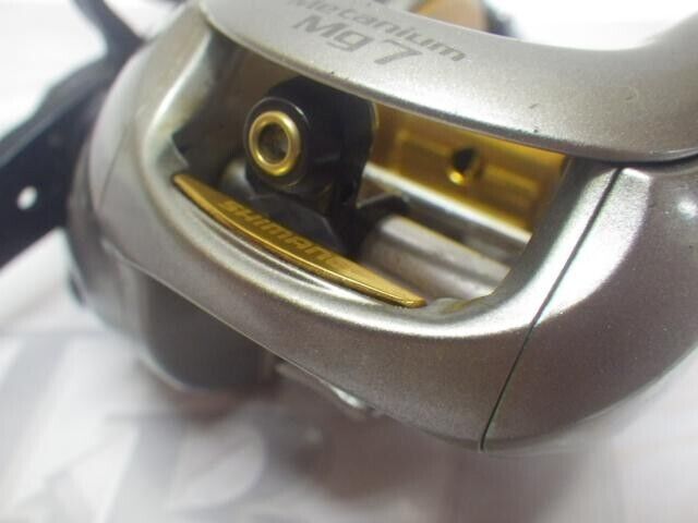 Shimano 07 METANIUM Mg7 RH Baitcasting Reel 170g Gear Ratio 7.0:1 F/S from Japan