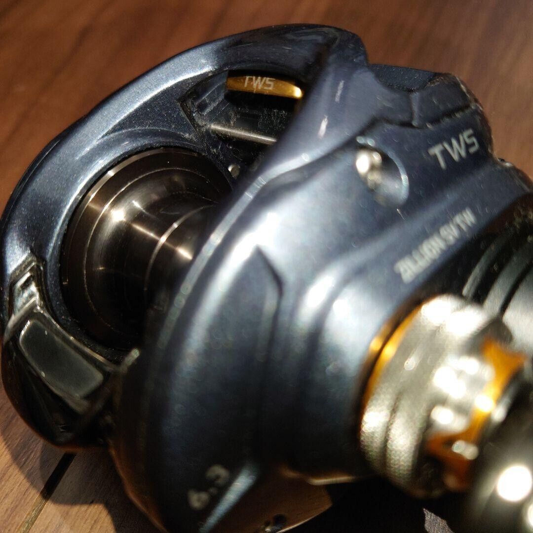 Daiwa ZILLION SV TW 1016SV-H R-H Baitcast Reel Gear Ratio 6.3:1 F/S from Japan