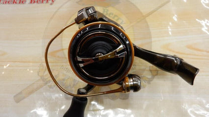 Shimano Spinning Reel 17 SOARE CI4+ C2000SSPG Gear Ratio 4.3:1 F/S from Japan