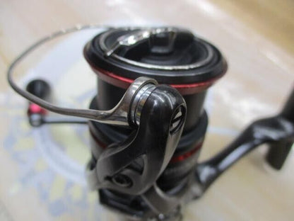 Shimano 20 VANFORD 2500S Spinning Reel 175g Gear Ratio 5.3:1 F/S from Japan