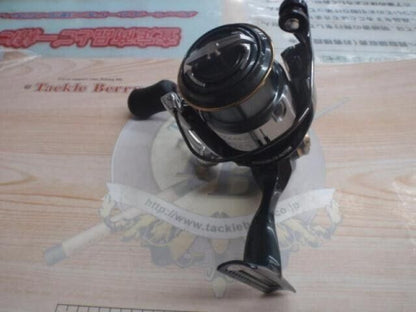 Shimano 12 VANQUISH C2500HGS Spinning Reel Gear Ratio 6.0:1 185g F/S from Japan