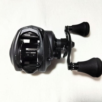 Abu Garcia Baitcasting Reel REVO BEAST 40 HS 7.3:1 Right-Handed F/S from Japan