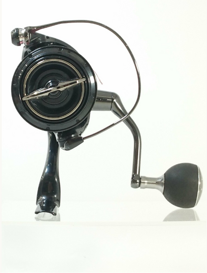 SHIMANO 19 Vanquish C5000XG SEABASS/LIGHT SALT Jigging Casting F/S from Japan