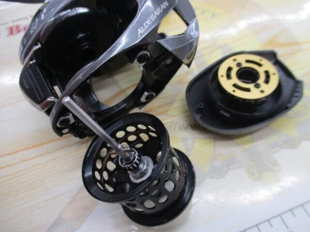 Shimano 16 ALDEBARAN BFS XG Left Baitcast Reel Gear Ratio 8.0:1  F/S from Japan