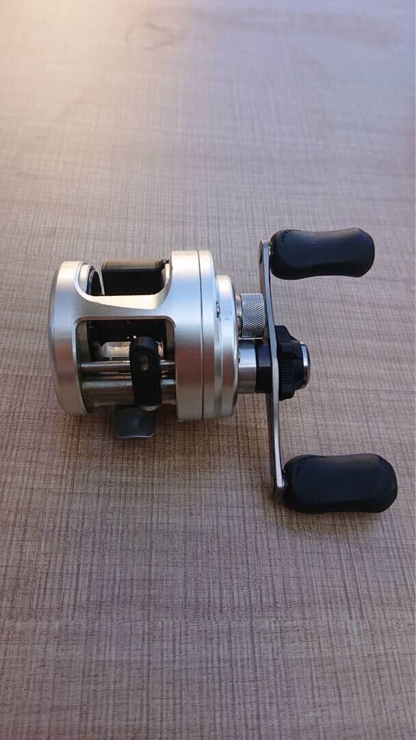 Shimano 12 CALCUTTA 101 LEFT Baitcasting Reel Gear Ratio 5.9:1 F/S from Japan