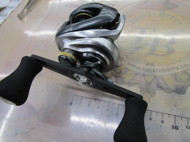 Shimano 13 METANIUM XG Right Hand Baitcast Reel Gear Ratio 8.5:1 F/S from Japan