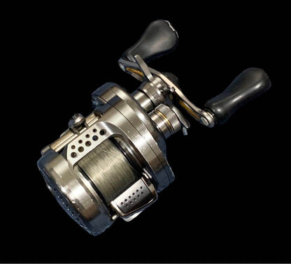 Shimano 17 Calcutta Conquest BFS HG Right Handle Baitcast Reel F/S from Japan