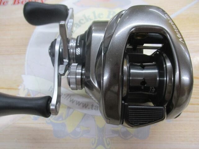 Shimano 20 Metanium HG Left Hand Baitcast Reel Gear Ratio 7.1:1 F/S from Japan