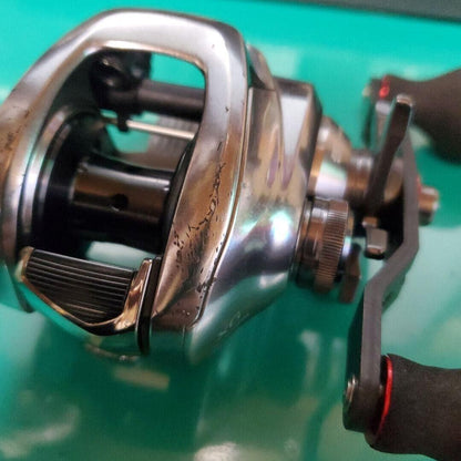 Shimano 18 Bantam MGL XG Right Baitcasting Reel Gear Ratio 8.1:1 F/S from Japan