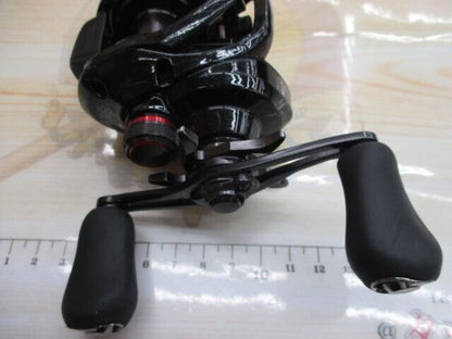 Shimano 17 SCORPION DC 100 HG Baitcast Reel Right Hand Gear 7.2:1 F/S from Japan