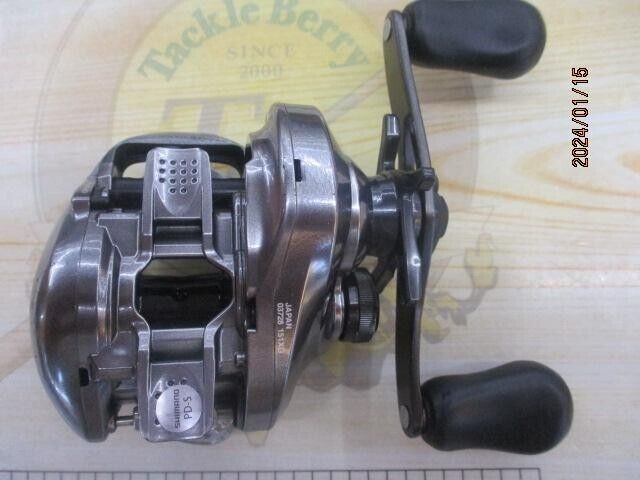 Shimano 17 CHRONARCH MGL 151XG Left Bait Reel Gear Ratio 8.0:1 F/S from Japan