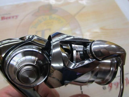 Daiwa 22 EXIST LT2500S Spinning Reel Gear Ratio 5.1:1 Weight 160g F/S from Japan