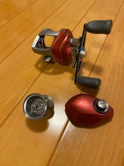 Daiwa LIBERTO PIXY AIRY Red RH Baitcast Reel Gear Ratio 5.8:1 F/S from Japan