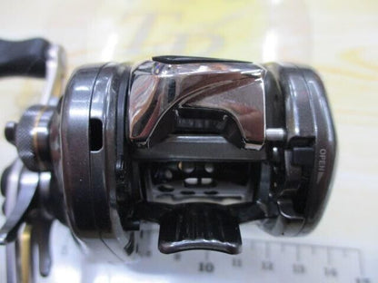 Shimano 16 ALDEBARAN BFS XG Left Handle Baitcast Reel Gear 8.0:1 F/S from Japan