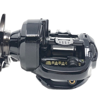 Shimano 17 SCORPION DC 101 HG Left Hand Baitcast Reel Gear 7.2:1 F/S from Japan