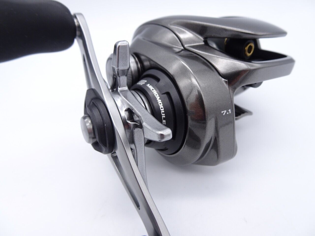 Shimano 20 METANIUM MGL HG R-H Baitcasting Reel Gear Ratio 7.1:1 F/S from Japan