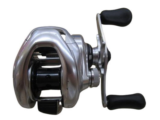 Shimano 16 METANIUM MGL XG Right Baitcast Reel Gear Ratio 8.5:1 F/S from Japan