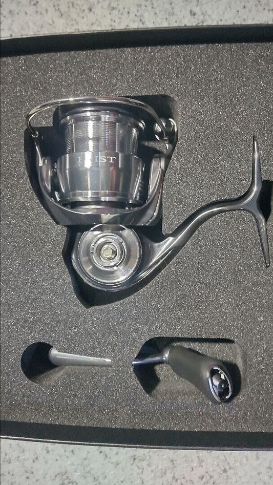 Daiwa 22 EXIST LT2500S-H Spinning Reel 160g Gear Ratio 5.8:1 F/S from Japan