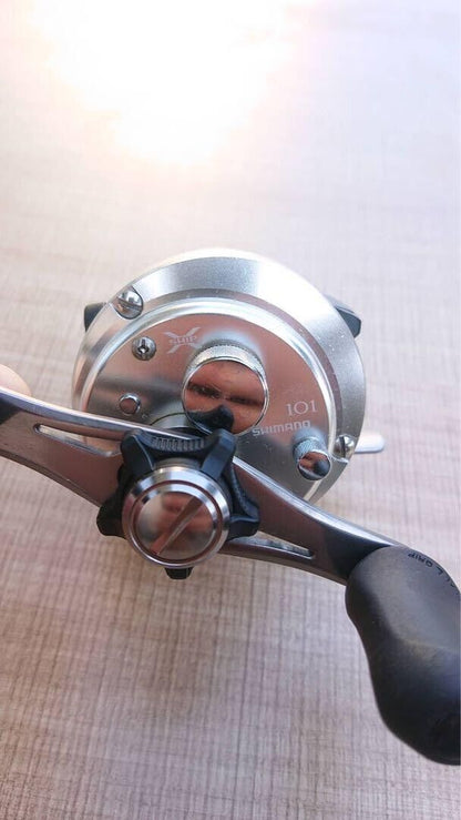 Shimano 12 CALCUTTA 101 LEFT Baitcasting Reel Gear Ratio 5.9:1 F/S from Japan