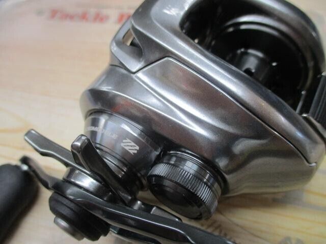 Shimano 18 BANTAM MGL HG Gear 7.1:1 Left Handle Baitcasting Reel F/S from Japan