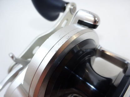 Shimano 11 OCEA JIGGER 2000NRHG Right Jigging Baitcasting Reel F/S from JAPAN