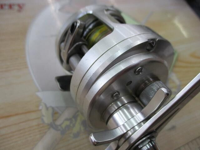 Shimano 11 OCEA CALCUTTA 201HG 6.7:1 Left Handle Baitcasting Reel F/S from Japan