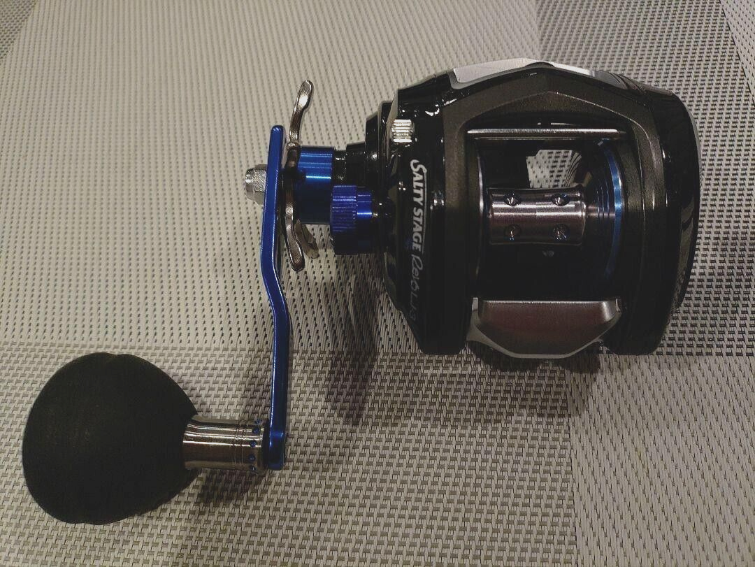 Abu Garcia Baitcast Reel SALTY STAGE REVO LJ-3 Left Handle Gear 7.1:1 F/S Japan