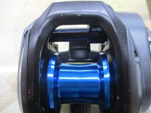 Shimano 20 SLX DC 70XG Right Handle Baitcasting Reel Gear 8.2:1 F/S from Japan