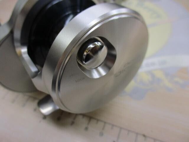 Shimano 17 OCEA JIGGER 1000HG Right Baitcast Reel Gear Ratio 6.4:1 F/S from JPN