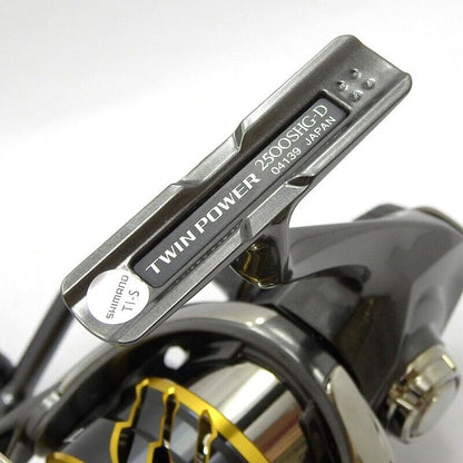 Shimano 20 TWIN POWER 2500SHG Spinning Reel 210g Gear Ratio 6.0:1 F/S from JPN