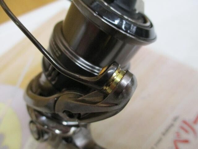 Shimano 17 COMPLEX Ci4 C2500S F4 Spinning Reel Gear Ratio 5.0:1 F/S from Japan