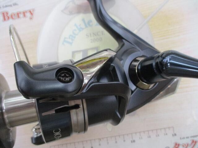 Shimano 20 STRADIC SW 8000PG Spinning Reel Gear Ratio 4.9:1 650g F/S from Japan