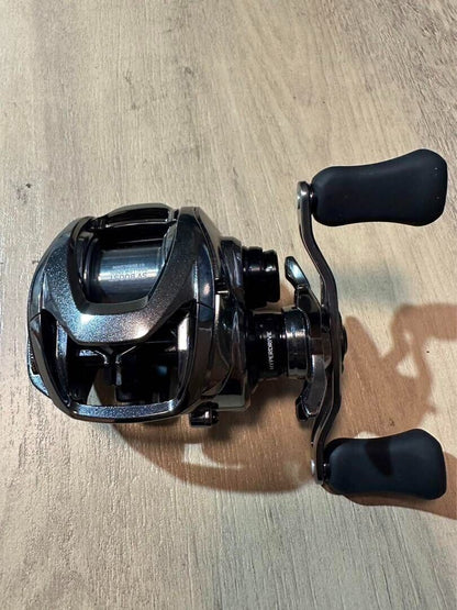 Daiwa STEEZ Limited SV TW 1000S-XHL Left Handle Baitcast Reel F/S from Japan