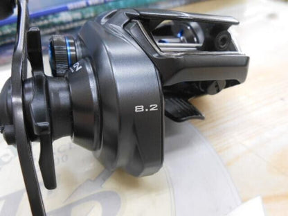 Shimano 19 SLX MGL 70XG R-H Baitcasting Reel Gear Ratio 8.2:1 F/S from Japan