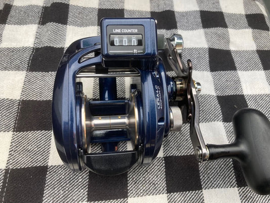 Daiwa LEXA-LC400 PWR-P Baitcasting Reel 156g Gear Ratio 5.5:1 F/S from Japan