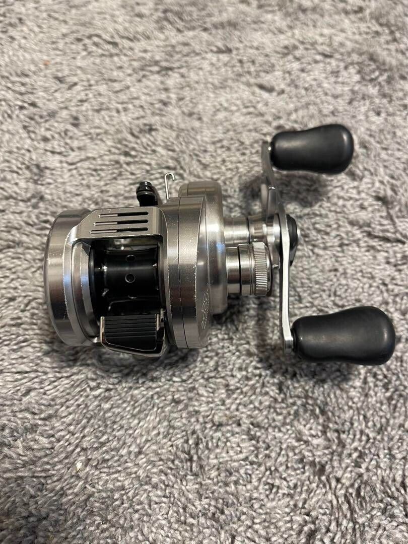 Shimano 20 CALCUTTA CONQUEST DC 200HG 6.2:1 Right Baitcast Reel F/S from Japan