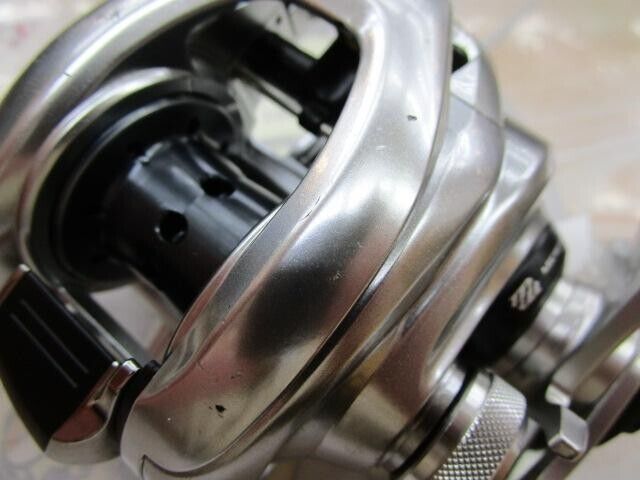 Shimano 16 METANIUM MGL HG 7.4:1 Right Handle Baitcast Reel 175g F/S from Japan