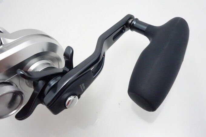 Shimano 21 OCEA JIGGER 2000NRXG Right Handed Baitcasting Reel F/S from Japan