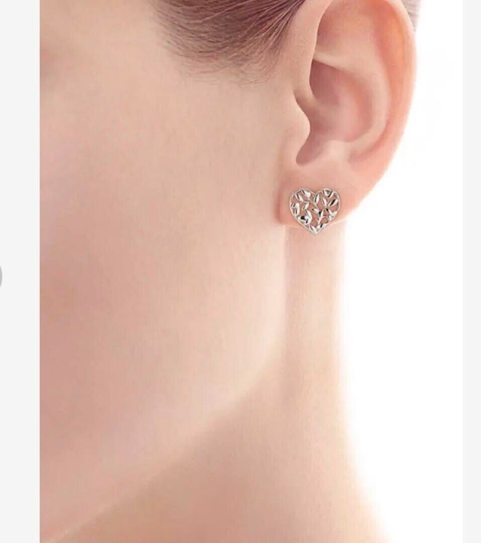 TIFFANY & Co. Olive Leaf Heart Earings Silver 925 Stud Accessory Jewelry Fashion