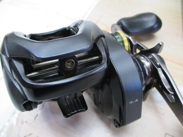 Shimano Curado 201 HG K Baitcast Reel Left Hand Gear Ratio 6.2:1 F/S from Japan