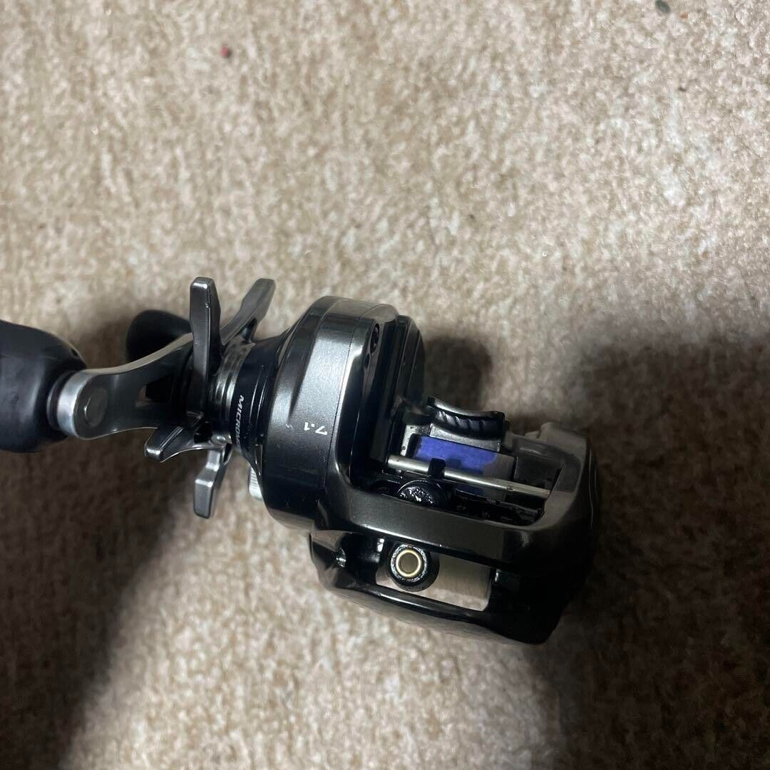 Shimano 20 METANIUM HG Baitcast Reel Left Hand Gear Ratio 7.1:1 F/S from Japan