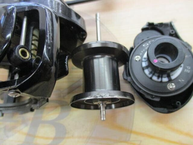 Shimano 17 SCORPION DC 101 HG Left Handle Baitcast Reel Gear 7:2:1 F/S rom Japan